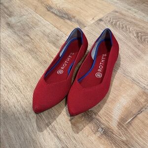 Rothy's Red point size 8